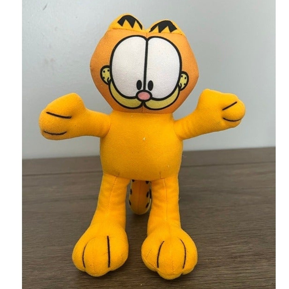 Garfield Plush Paws Inc Orange Cat Stuffed Animal Toy